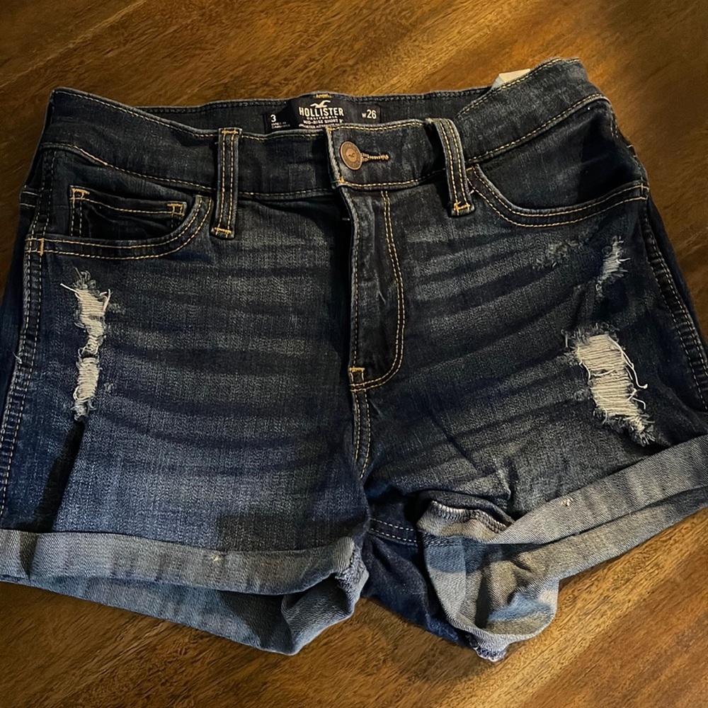 Woman holister shorts